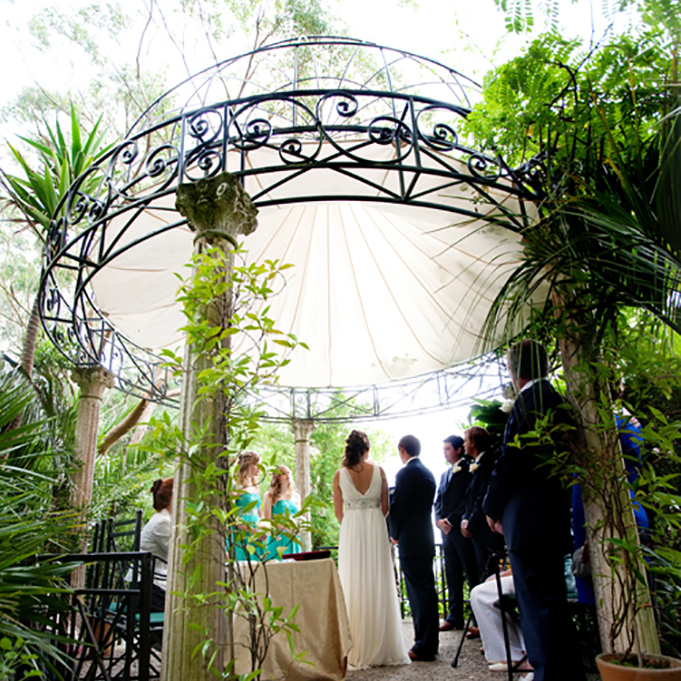 wedding_in_garden